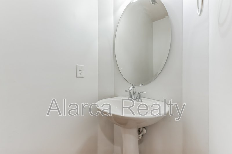 For Rent: 8285 Viewpoint Ln Cornelius NC 28031 property image