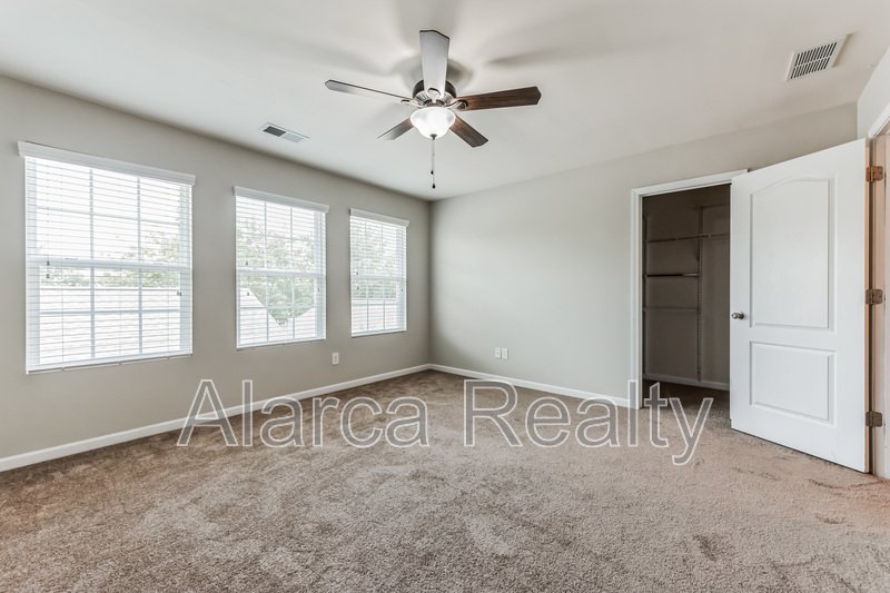 For Rent: 8285 Viewpoint Ln Cornelius NC 28031 property image