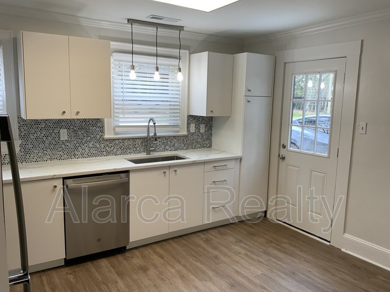 For Rent: 3242 Rogers St Charlotte NC 28208 property image