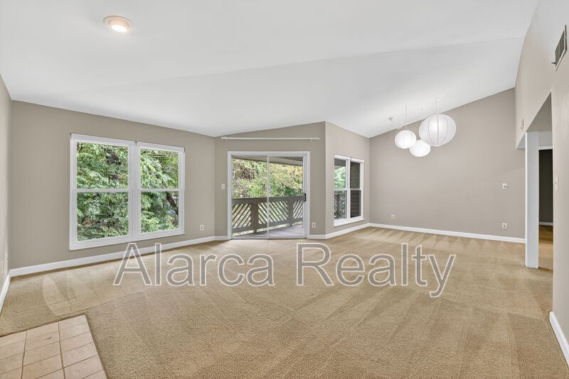 For Rent: 7425 Ashfield Ct Charlotte NC 28226 property image