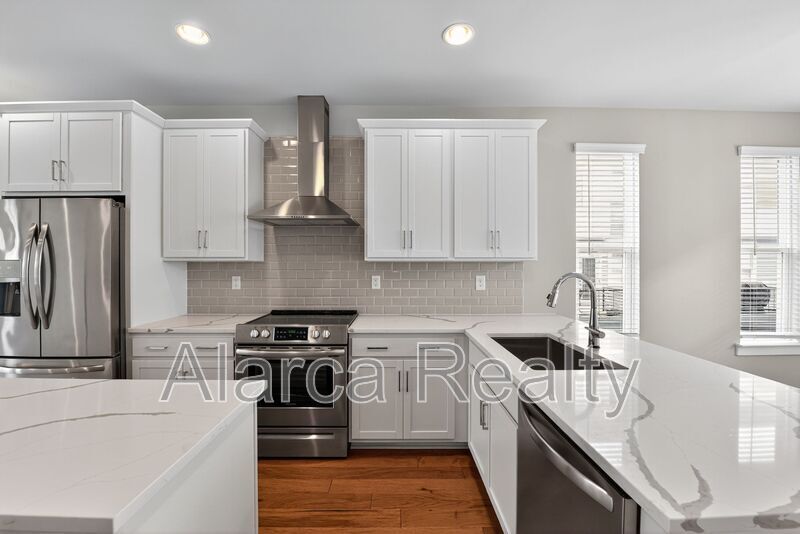 For Rent: 2123 Bryant Park Dr Charlotte NC 28208 property image