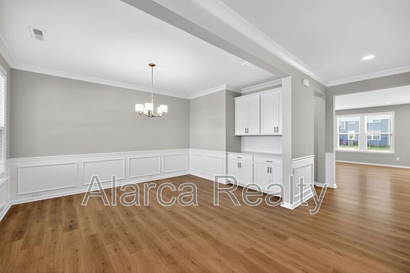 For Rent: 256 W Waterlynn Rd Mooresville NC 28117 property image