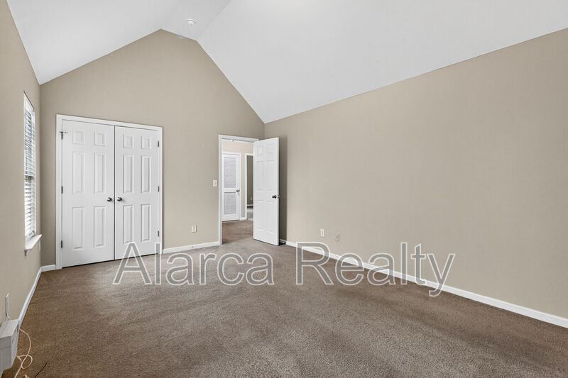 For Rent: 1454 Bedlington Dr NW, Charlotte, NC 28269 property image