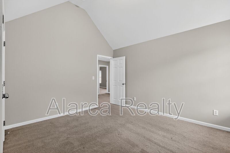 For Rent: 1454 Bedlington Dr NW, Charlotte, NC 28269 property image