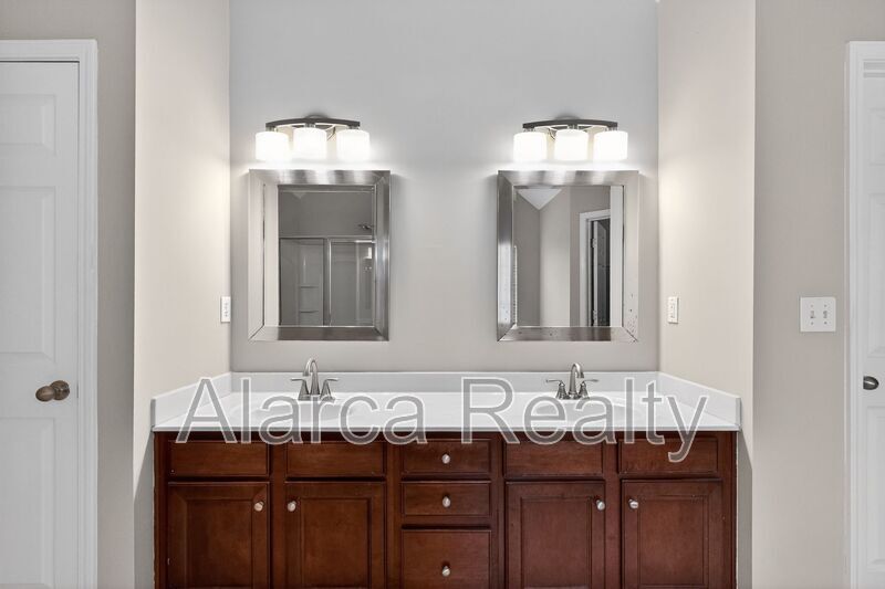 For Rent: 1454 Bedlington Dr NW, Charlotte, NC 28269 property image