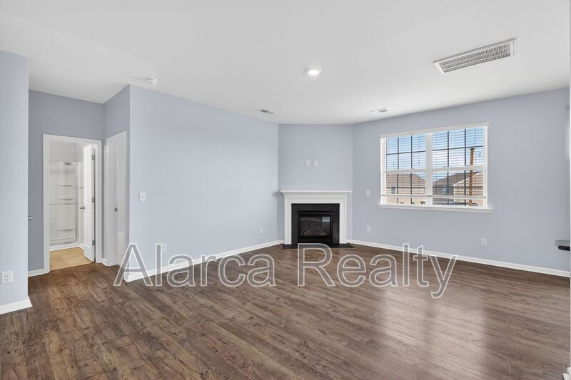 For Rent: 147 Cherry Birch St Mooresville NC 28117 property image