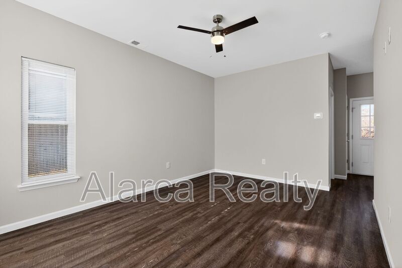 For Rent: 425 Centerfield Dr Charlotte NC 28214 property image