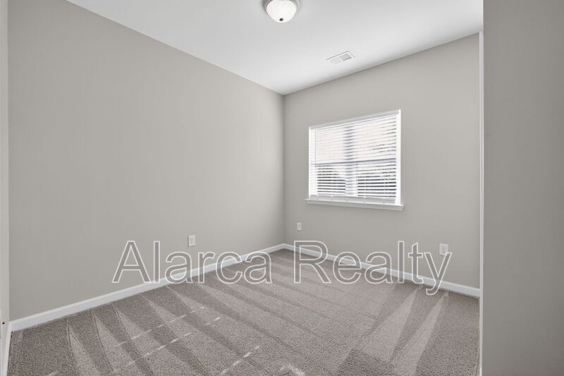 For Rent: 425 Centerfield Dr Charlotte NC 28214 property image