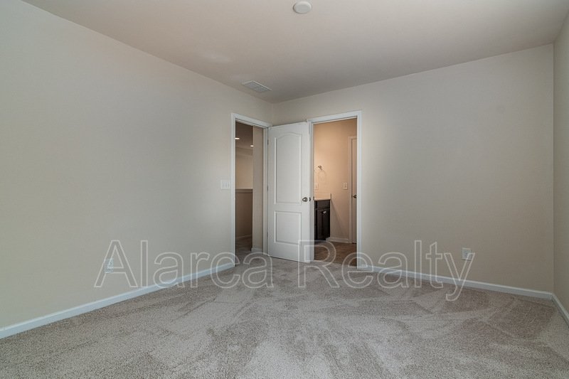 For Rent: 127 Blossom Ridge Dr Mooresville NC 28117 property image