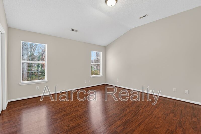 For Rent: 11025 Scrimshaw Ln Charlotte NC 28215 property image