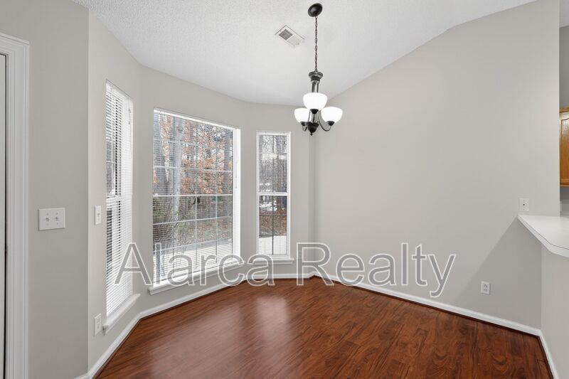 For Rent: 11025 Scrimshaw Ln Charlotte NC 28215 property image