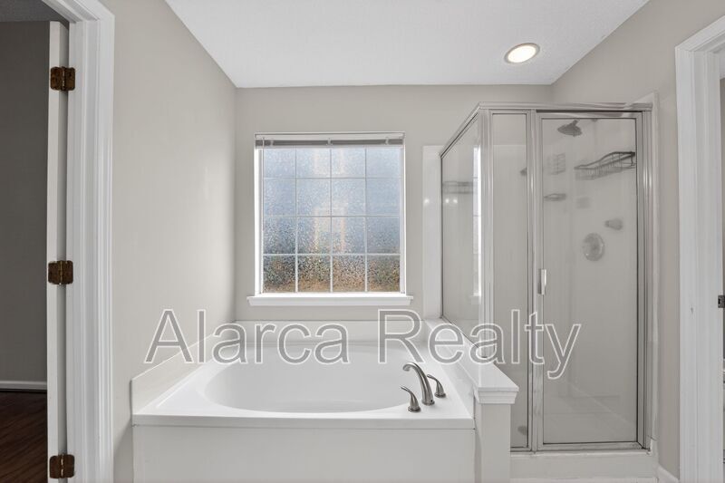 For Rent: 11025 Scrimshaw Ln Charlotte NC 28215 property image