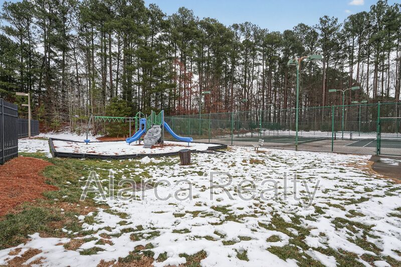 For Rent: 11025 Scrimshaw Ln Charlotte NC 28215 property image