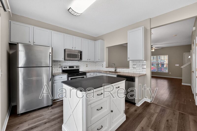 For Rent: 2817 Summergrove Ct, Matthews, NC 28105 property image