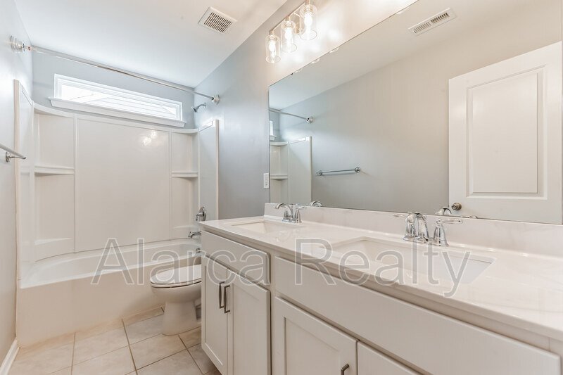 For Rent: 7419 Canova Ln Charlotte NC 28278 property image