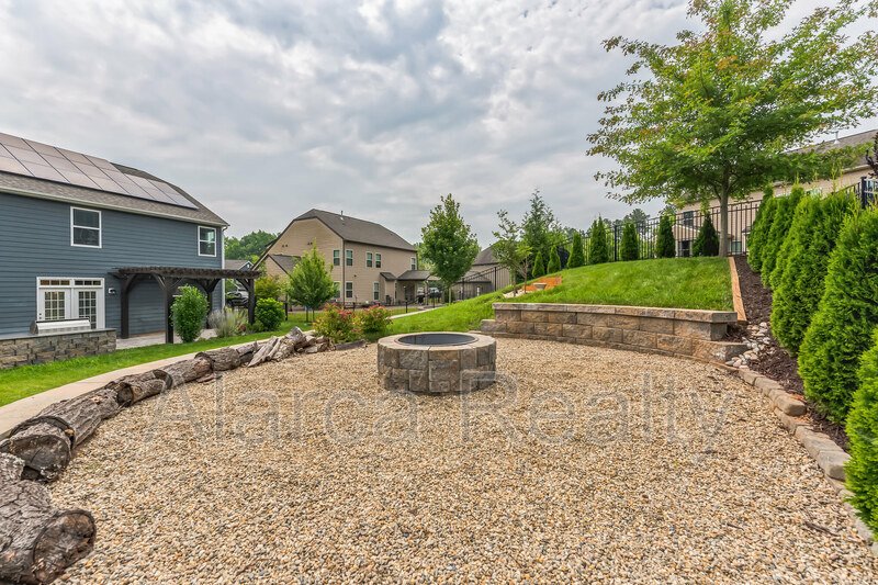 For Rent: 7419 Canova Ln Charlotte NC 28278 property image