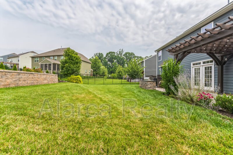 For Rent: 7419 Canova Ln Charlotte NC 28278 property image
