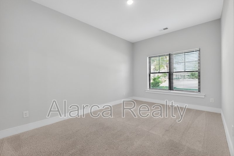 For Rent: 714 Falling Oak Aly Huntersville NC 28078 property image