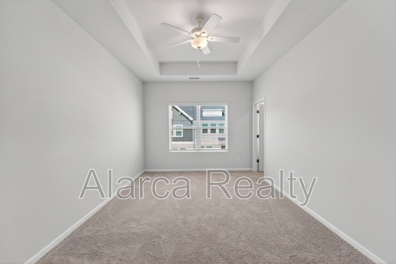 For Rent: 2962 Sloan Dr Charlotte NC 28208 property image
