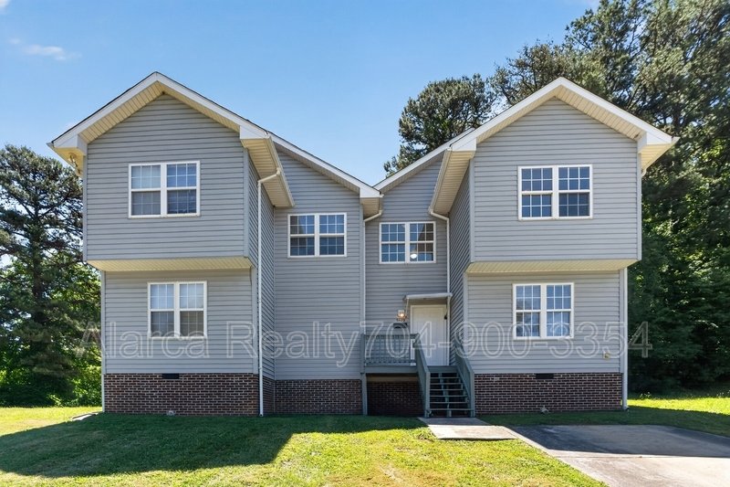 For Rent: 5620 Ilford St Charlotte NC 28215 property image