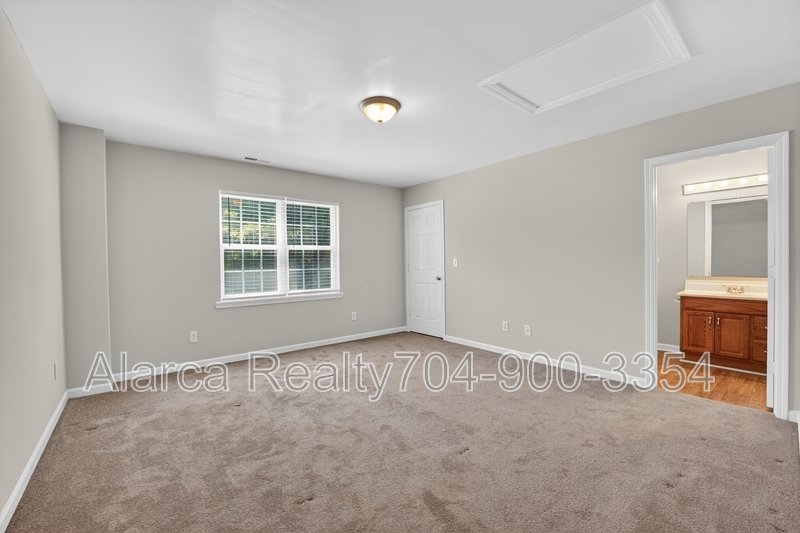 For Rent: 5620 Ilford St Charlotte NC 28215 property image