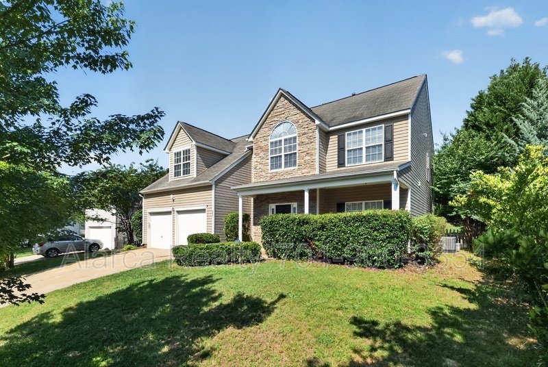For Rent: 2041 White Cedar Ln Waxhaw NC 28173 property image
