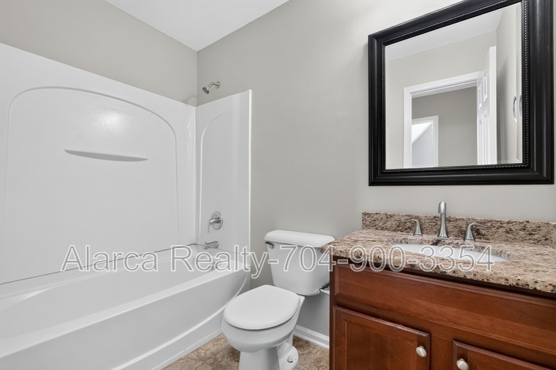 For Rent: 2041 White Cedar Ln Waxhaw NC 28173 property image