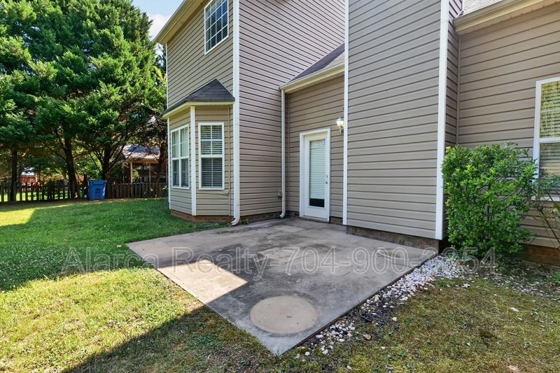 For Rent: 2041 White Cedar Ln Waxhaw NC 28173 property image
