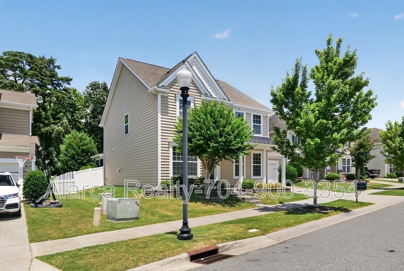 For Rent: 11528 Lottingly Dr Huntersville NC 28078 property image