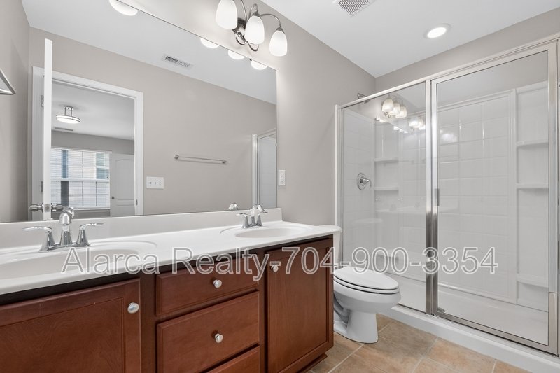 For Rent: 11528 Lottingly Dr Huntersville NC 28078 property image
