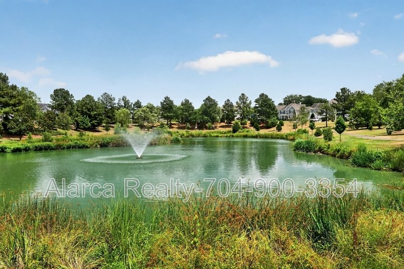 For Rent: 11528 Lottingly Dr Huntersville NC 28078 property image