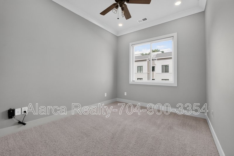 For Rent: 924 Van Every St Charlotte NC 28205 property image