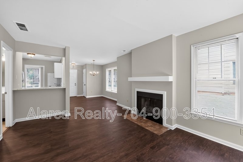 For Rent: 3134 Driftwood Dr Apt A Charlotte NC 28205 property image