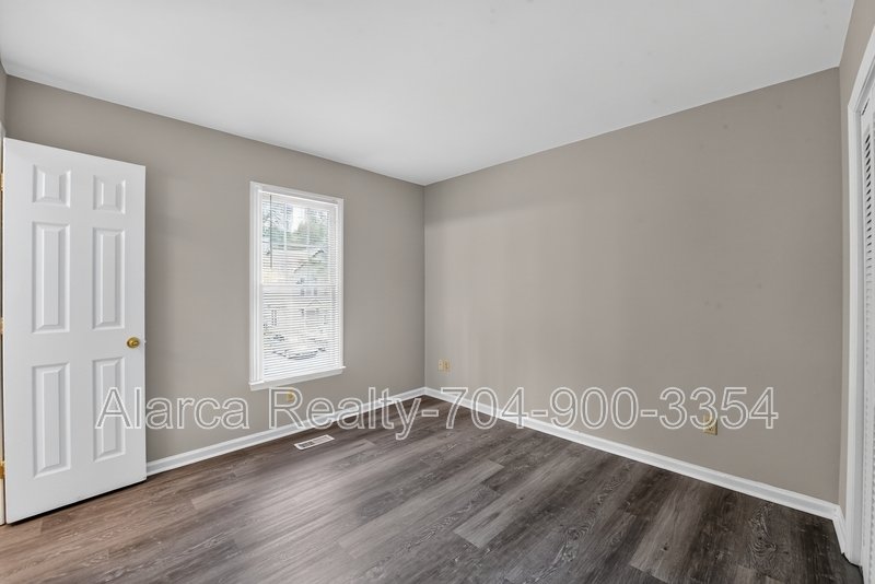 For Rent: 3134 Driftwood Dr Apt A Charlotte NC 28205 property image