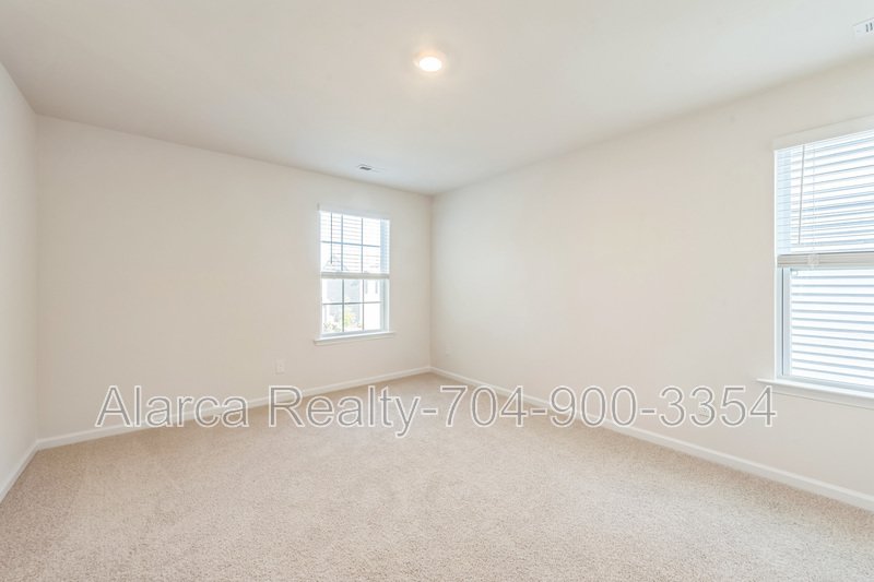 For Rent: 14220 Wilson Mac Ln Charlotte NC 28278 property image