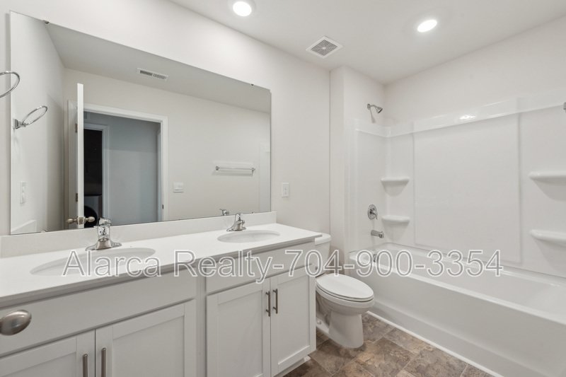 For Rent: 14220 Wilson Mac Ln Charlotte NC 28278 property image