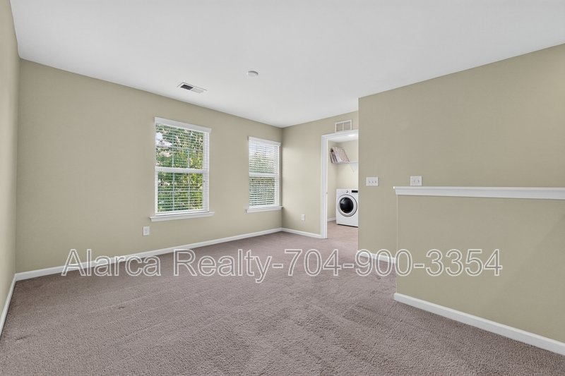For Rent: 10431 Paisley Abbey Ln Charlotte NC 28273 property image