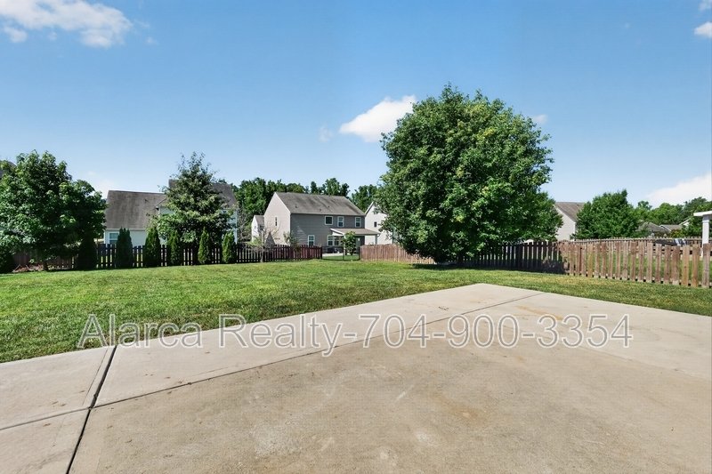 For Rent: 10431 Paisley Abbey Ln Charlotte NC 28273 property image