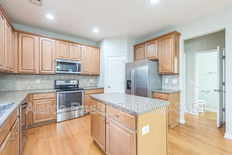 For Rent: 	2901 Meherrin Ct Waxhaw NC 28173 property image