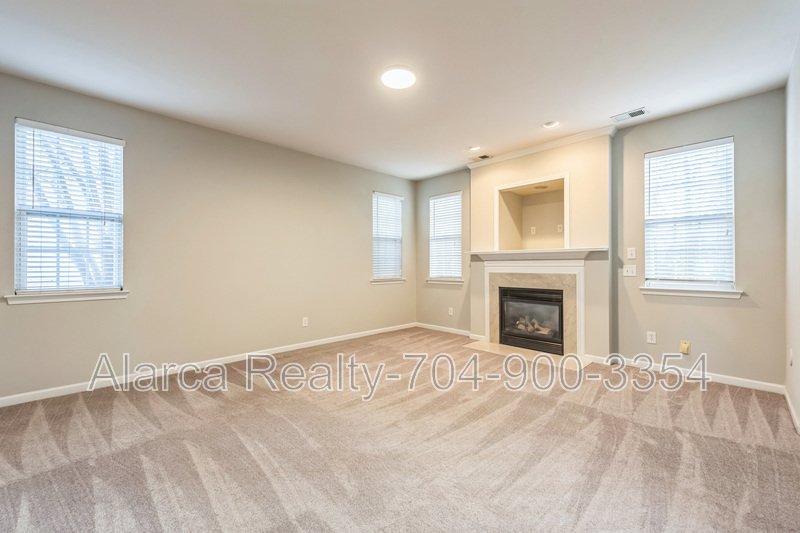 For Rent: 	2901 Meherrin Ct Waxhaw NC 28173 property image