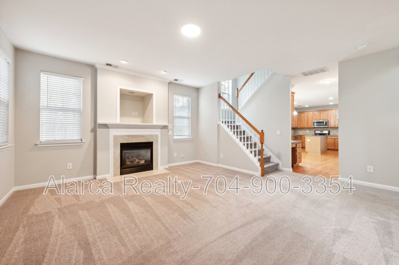 For Rent: 	2901 Meherrin Ct Waxhaw NC 28173 property image