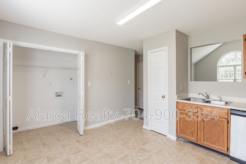 For Rent: 6532 David Ave Charlotte NC 28214 property image