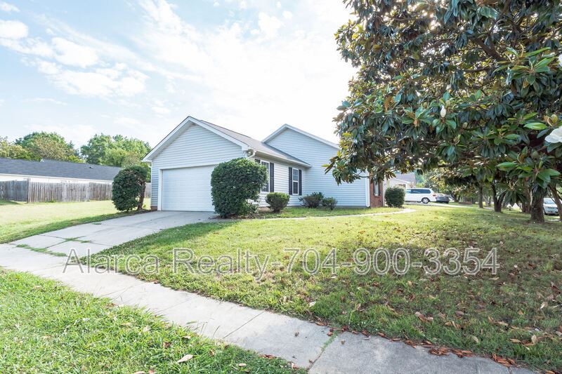 For Rent: 6532 David Ave Charlotte NC 28214 property image