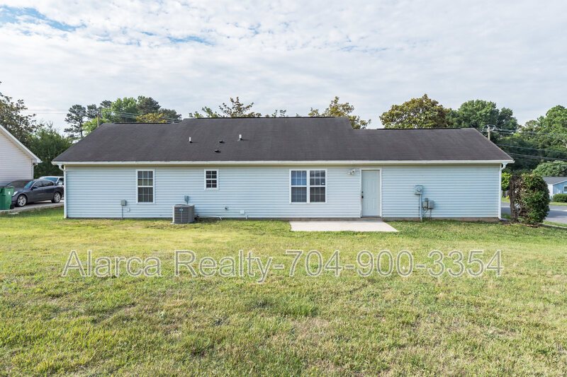 For Rent: 6532 David Ave Charlotte NC 28214 property image