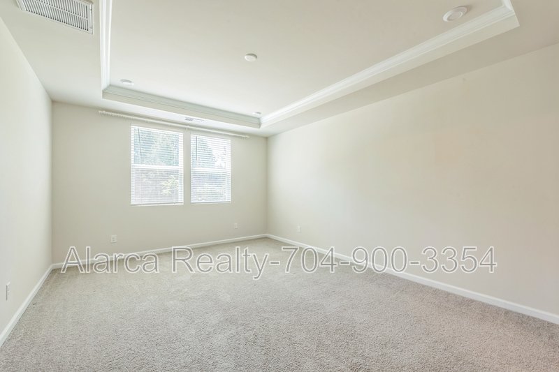 For Rent: 9118 Buckley Ct, Charlotte, NC 28269 property image