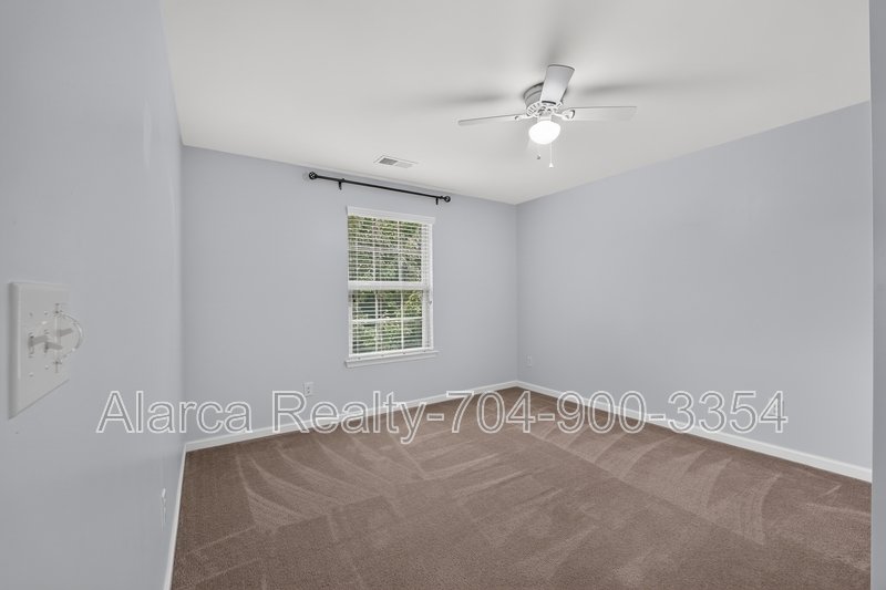 For Rent: 5804 Selkirkshire Rd Charlotte NC 28278 property image