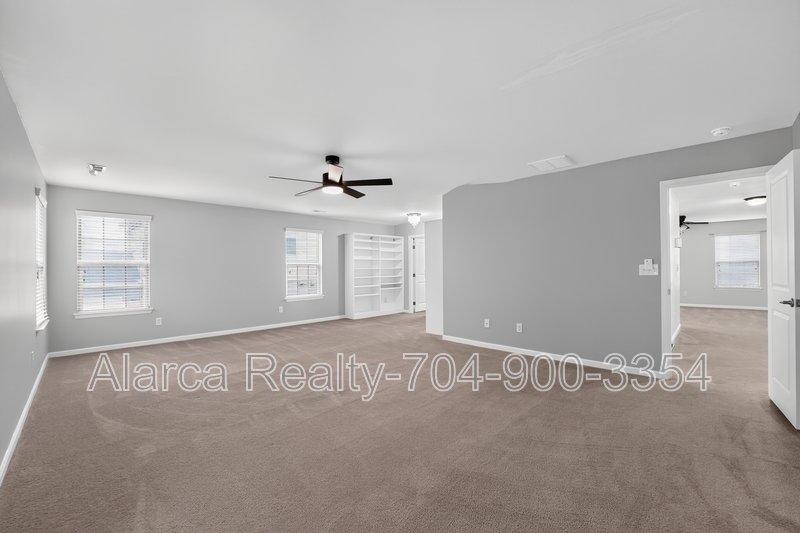 For Rent: 5804 Selkirkshire Rd Charlotte NC 28278 property image