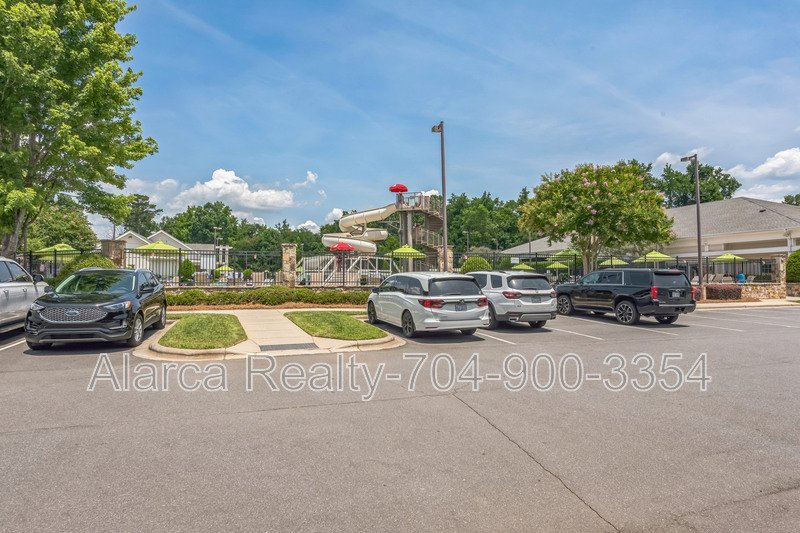 For Rent: 1020 Ridge Haven Rd, Waxhaw, NC 28173 property image