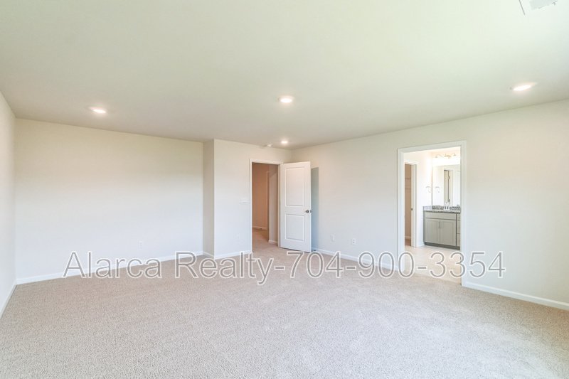 For Rent: 7871 Iron Rd Sherrills Ford NC 28673 property image