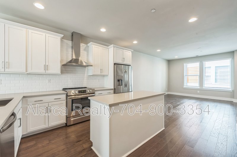 For Rent: 1311 Millpark Lane #13, Charlotte, NC 28203 property image